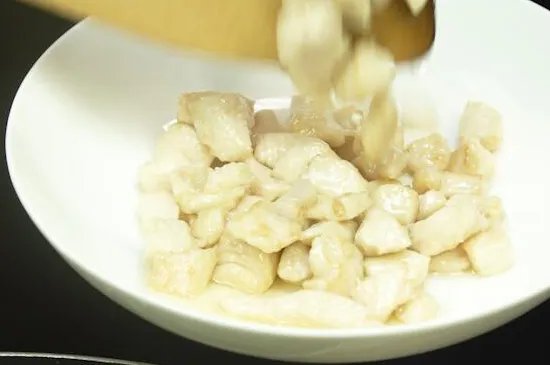 宫保鸡丁的做法家常菜