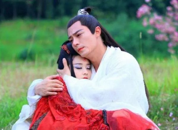 花千骨白子画和花千骨接吻在哪一集