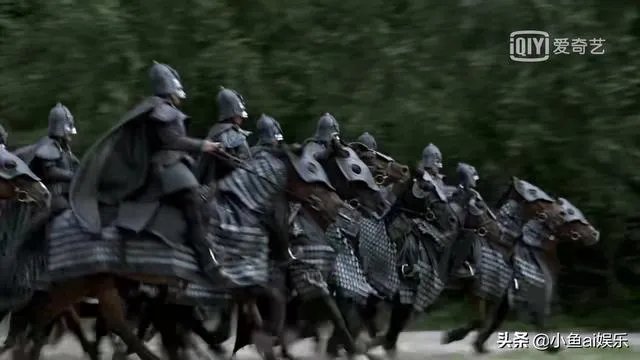 《庆余年》里范建的红衣军和萍萍的黑骑谁强谁弱？