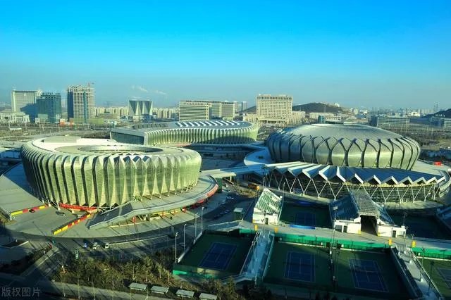 大批优质企业总部搬迁到济南,尴尬的青岛又该如何抉择?