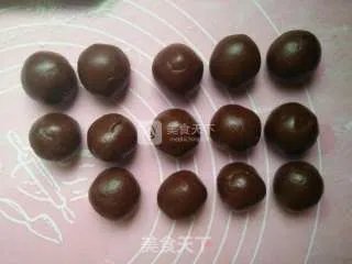 浓情蜜意的巧克力椰蓉蔓越莓月饼