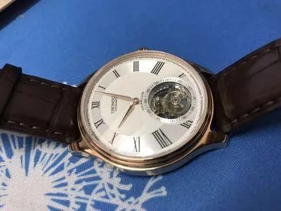 陀飞轮腕表为什么那么贵，入门级陀飞轮腕表一般什么价位？