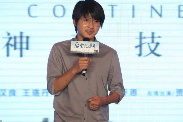 据说韩寒中途退学，那些年他都经历了什么？