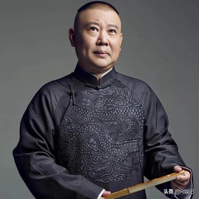 郭德纲徒弟刘九思深夜发文：感慨从艺之难，躺在功劳簿前行要感恩。你怎评价呢？