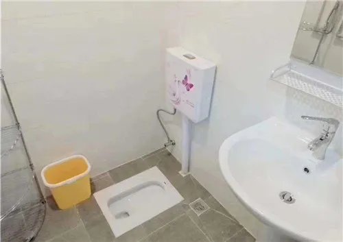 蹲式厕所堵了怎么通