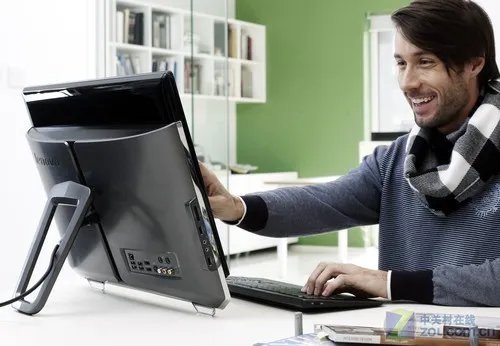 图赏：联想一体机 IdeaCentre B520