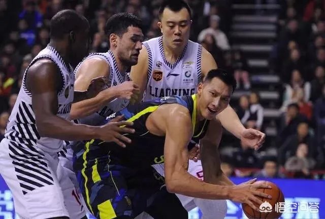 广东宏远惨遭逆转，辽宁队主场哨严重，哪些镜头值得我们共同回顾？