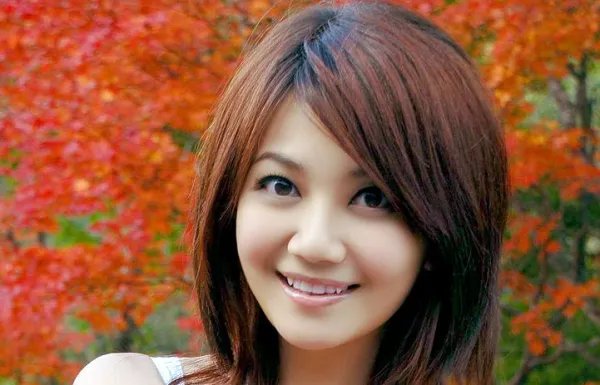 你是如何看待梁静茹前夫迅速约会新欢这件事的？