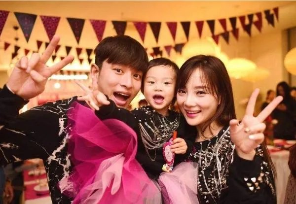 李小璐和贾乃亮有复合的可能吗？