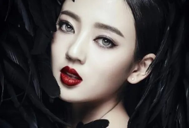 于正是怎么发现TFBOYS造型抄袭他的，有什么证据吗？