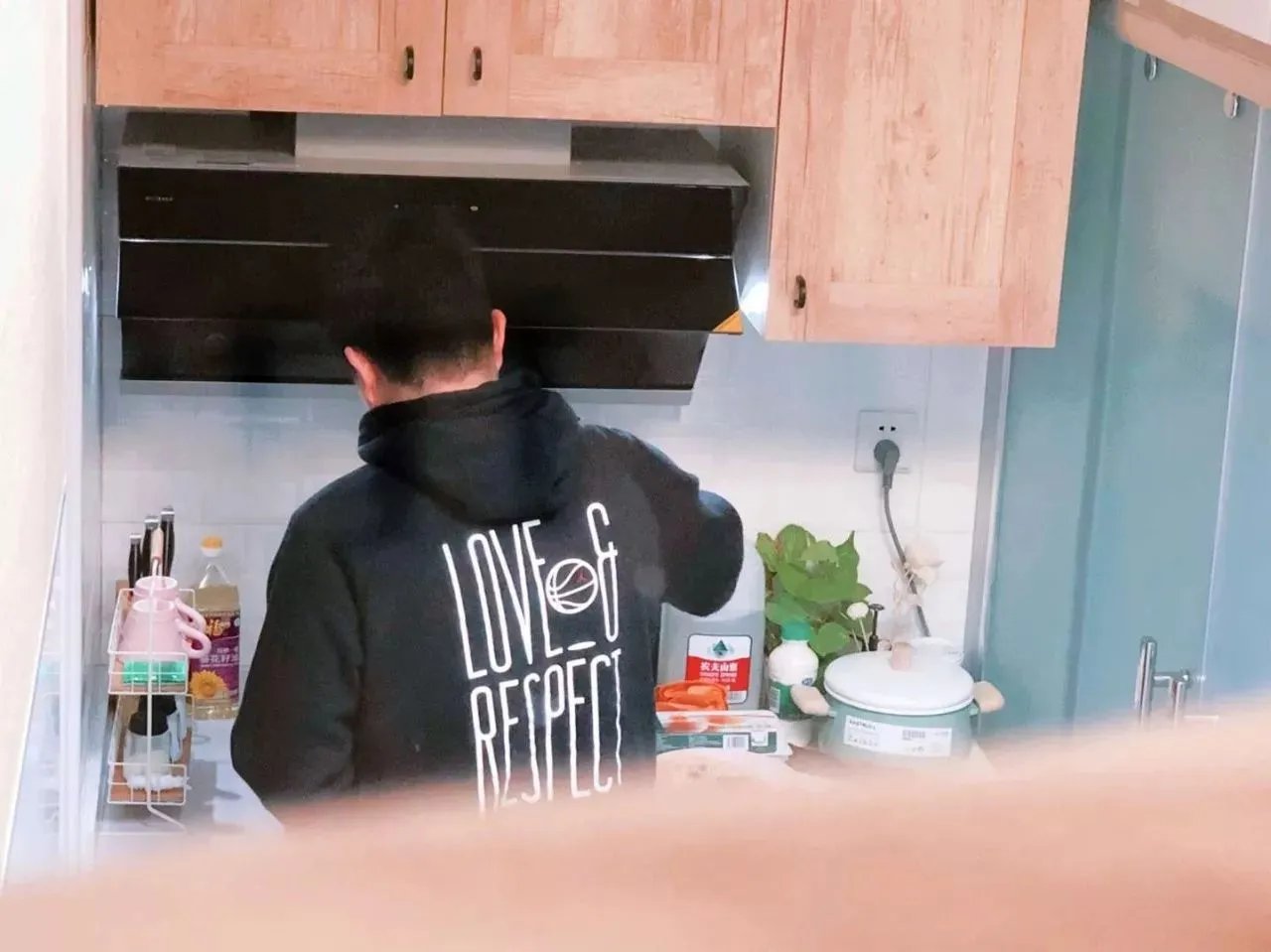 90后夫妻爆改北京20㎡小家，旧屋变厨卫齐全的豪宅