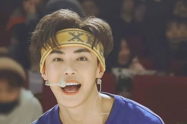 嘉羿要你寡，为何有的粉丝还在表白？