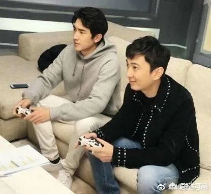 王思聪前女友豆得儿现身《快乐大本营》，为何分手后豆得儿颜值下降的如此之快？