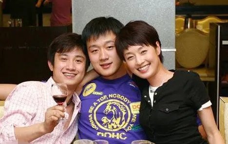 马伊琍卖力宣传，力捧小18岁的绯闻男友，难道她又要重蹈覆辙吗？