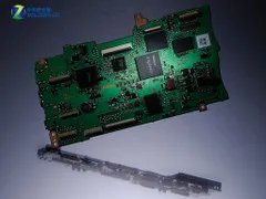 旗舰性能领航中端 尼康D7000超详细评测