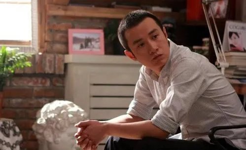 《裸婚时代》中的刘易阳童佳倩那么相爱，为什么最后走向了离婚？