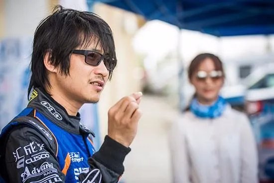 韩寒拿下超跑的冠军意味着什么？