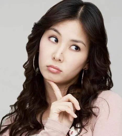 高小英整容前照片流出 被曝惨不忍睹