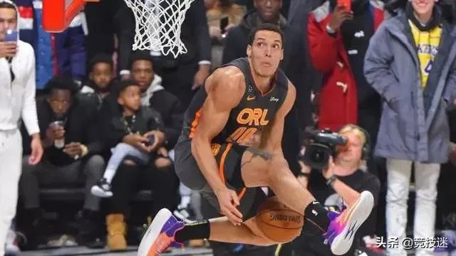 戈登最后一扣再次错失扣篮冠军，是谁只给了戈登9分？是何原因？