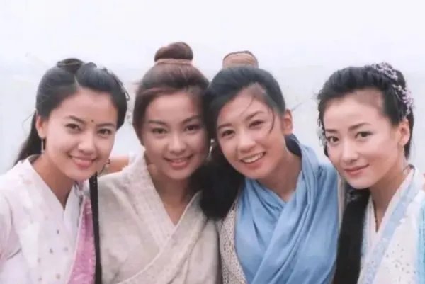 高圆圆贾静雯再合体，你会期待她们再次合作吗？