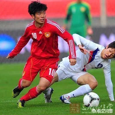 10月15日20点国足迎战菲律宾，环境恶劣是否会影响国足战果？谁将拿到三分？