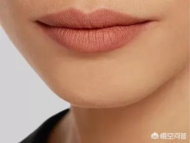 素颜也很漂亮的女生，长什么样？