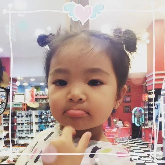 郑爽短发尴尬期