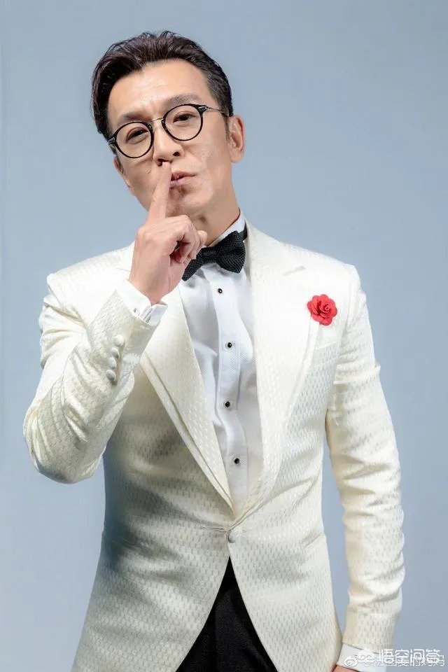 有人说头条全是李咏死的消息，难道一个艺人的离去会惊动全世界吗？你怎么看？