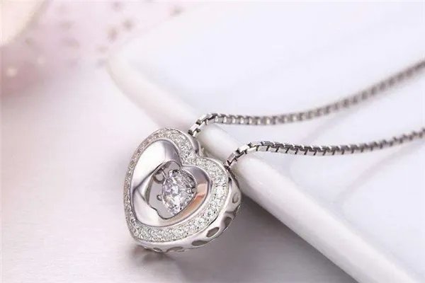 欧宝丽是什么品牌 欧宝丽珠宝怎么样