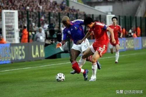 同样是致人腿断，郑智与孙兴慜有啥不一样？