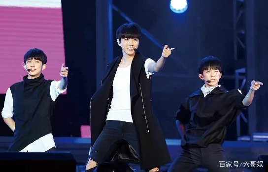 王源千玺零点为王俊凯庆生，两人的称呼谁注意到了？