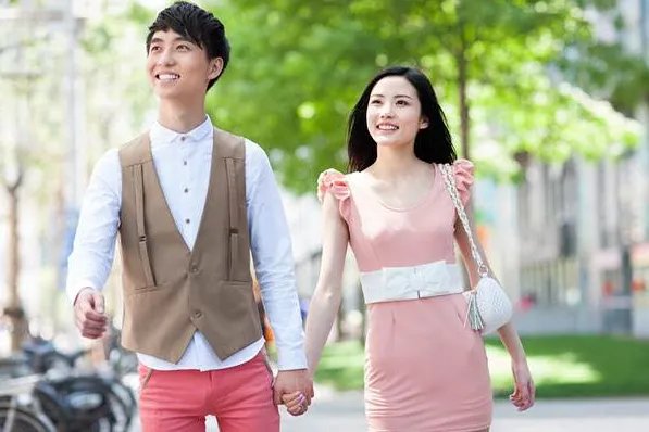 异地恋的你们，已经存了多少张车票？