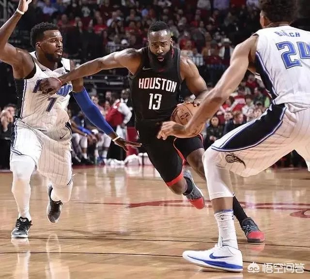 哈登今天拿了六十分＋三双，破了NBA历史三双记录，大家说今后有没有人突破一百分啊？