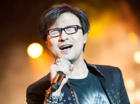 网曝汪峰领女儿做亲子鉴定，章子怡的真面目终于被揭开了，发生了什么事情？