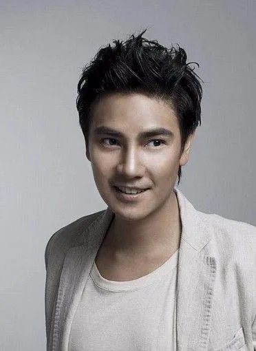 如何看待丁子峻隐婚七年？