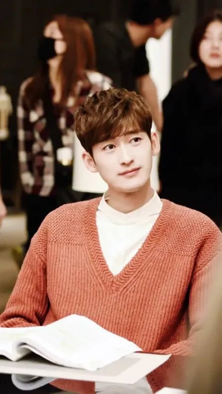 张翰新剧《烽烟尽处》播出，他在这部剧中的表现怎么样？