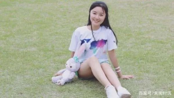 “点读机女孩”高考成绩曝光，网友为何说你敢再说So easy不？