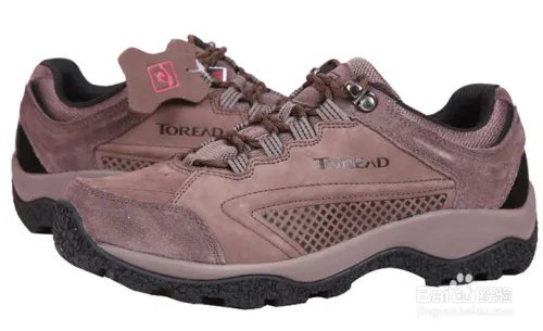 怎样鉴别探路者户外鞋的真假？