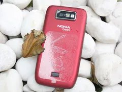 价格逼近千元 红色诺基亚E63今日再到货