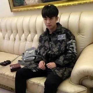 IG小时光宣布退役 心态爆炸不适合职业