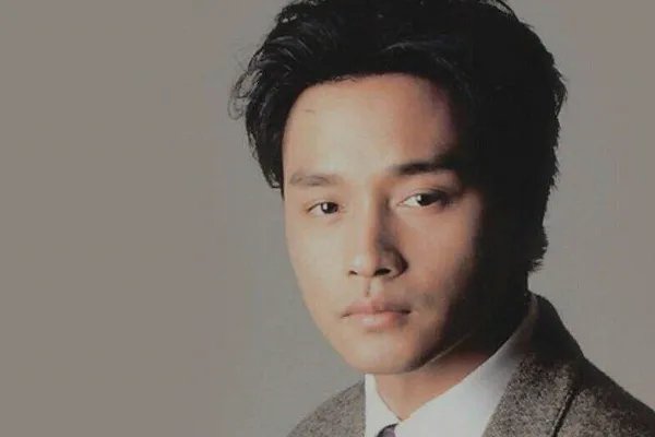 张国荣去世这么多年,为什么还是被很多人怀念?