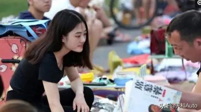 五菱第一时间推出地摊神车，神车的头衔绝非浪得虚名，如果你摆地摊，会买它吗？