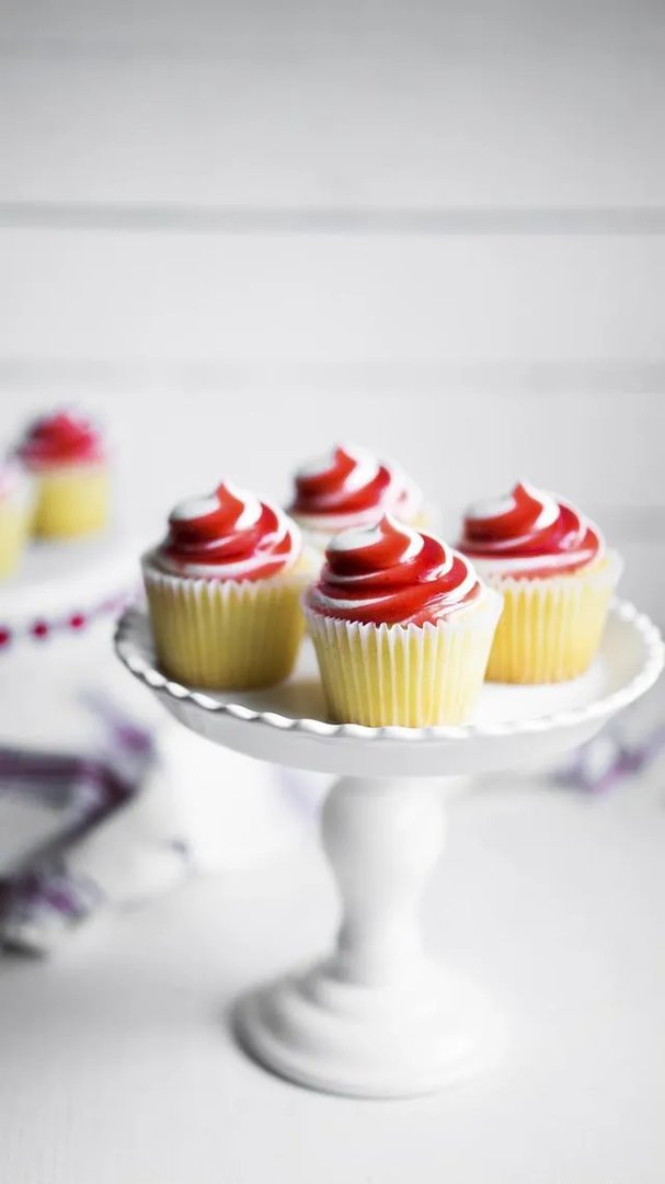 上联文原创，惊人惊语惊世界。下联？