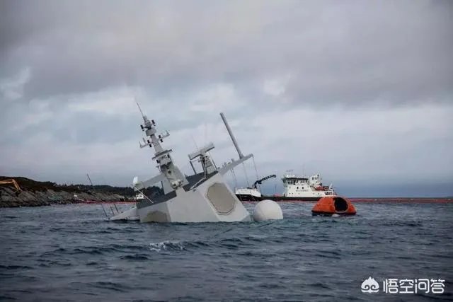 挪威的宙斯盾舰为什么一撞就沉没了？对此你怎么看？