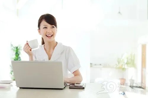 为什么乳房会出现青筋？