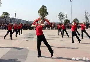 对于初学者来说，如何快速掌握广场舞的基本动作？