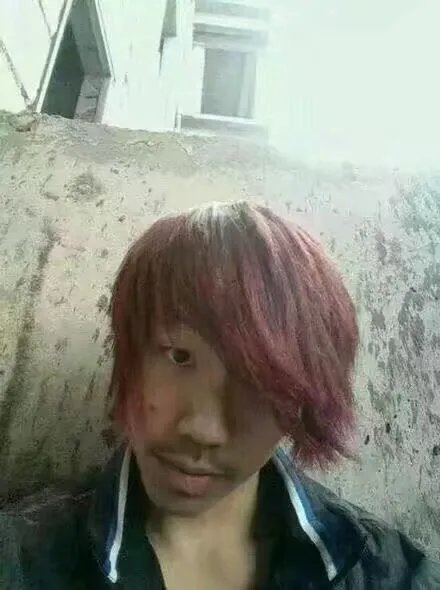 《英雄联盟》的主播小智到底长什么样子？有没有真实的照片？