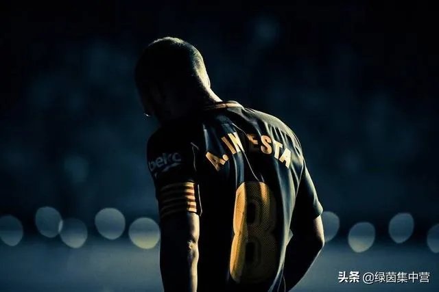 伊涅斯塔加盟日本联赛