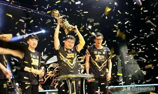 rng能捧起s9全球总决赛冠军吗？