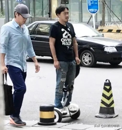 张丰毅对继女比亲儿还亲，现任小娇妻到底有什么魅力呢？